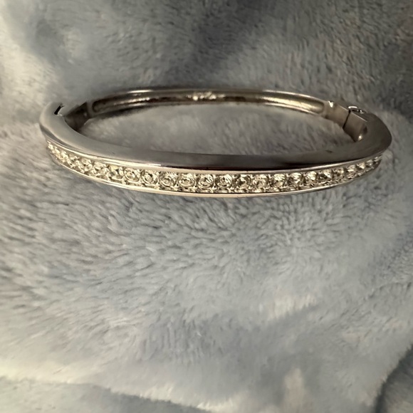 Brand Labeled Swarovski Elegant Silver Crystal Bangle Bracelet - Picture 2 of 3